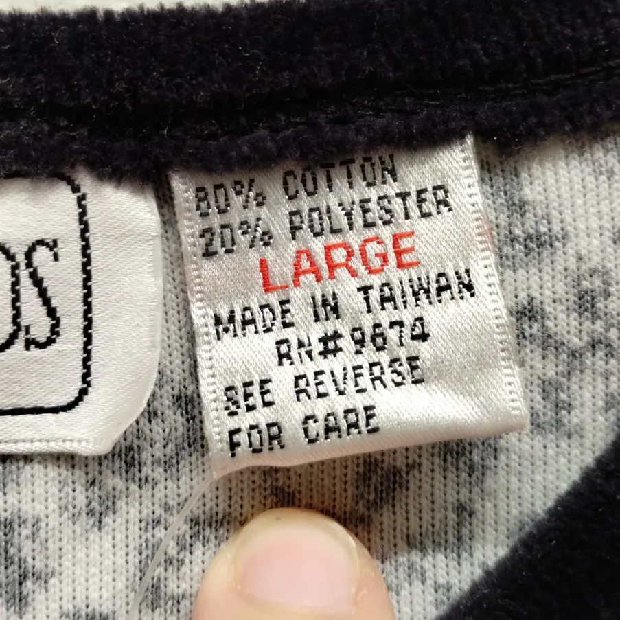 Needle & Threads Women's Size Large Black & White Snow Leopard Pullover Sweater - Image 6