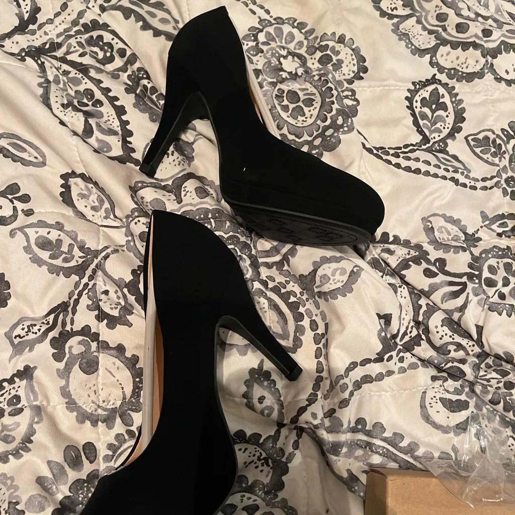 Marco Reoiblic black pumps Size 7 - Image 3