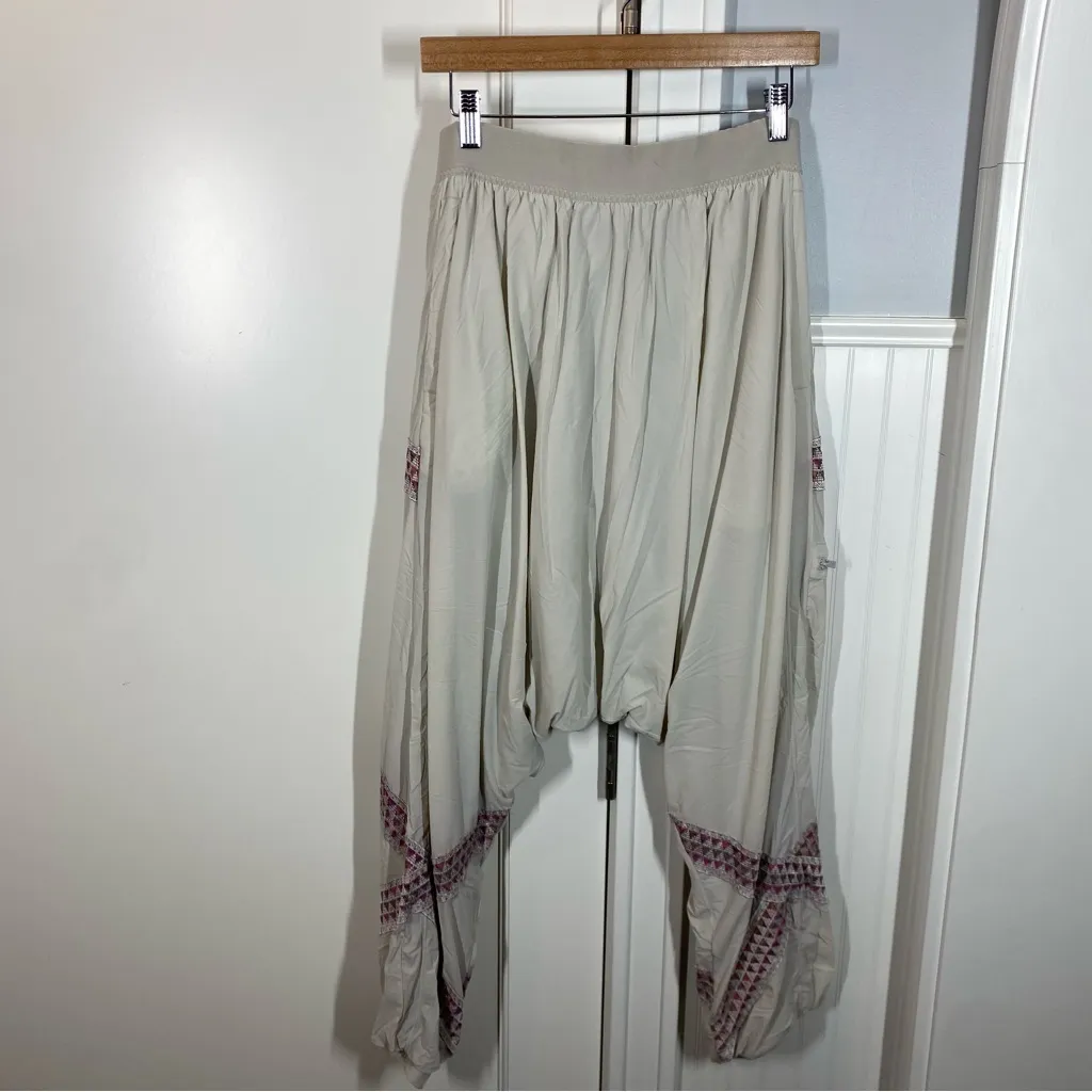 Free People Summer Moon Harem Pants size large cream ivory color with embroidery - Image 3