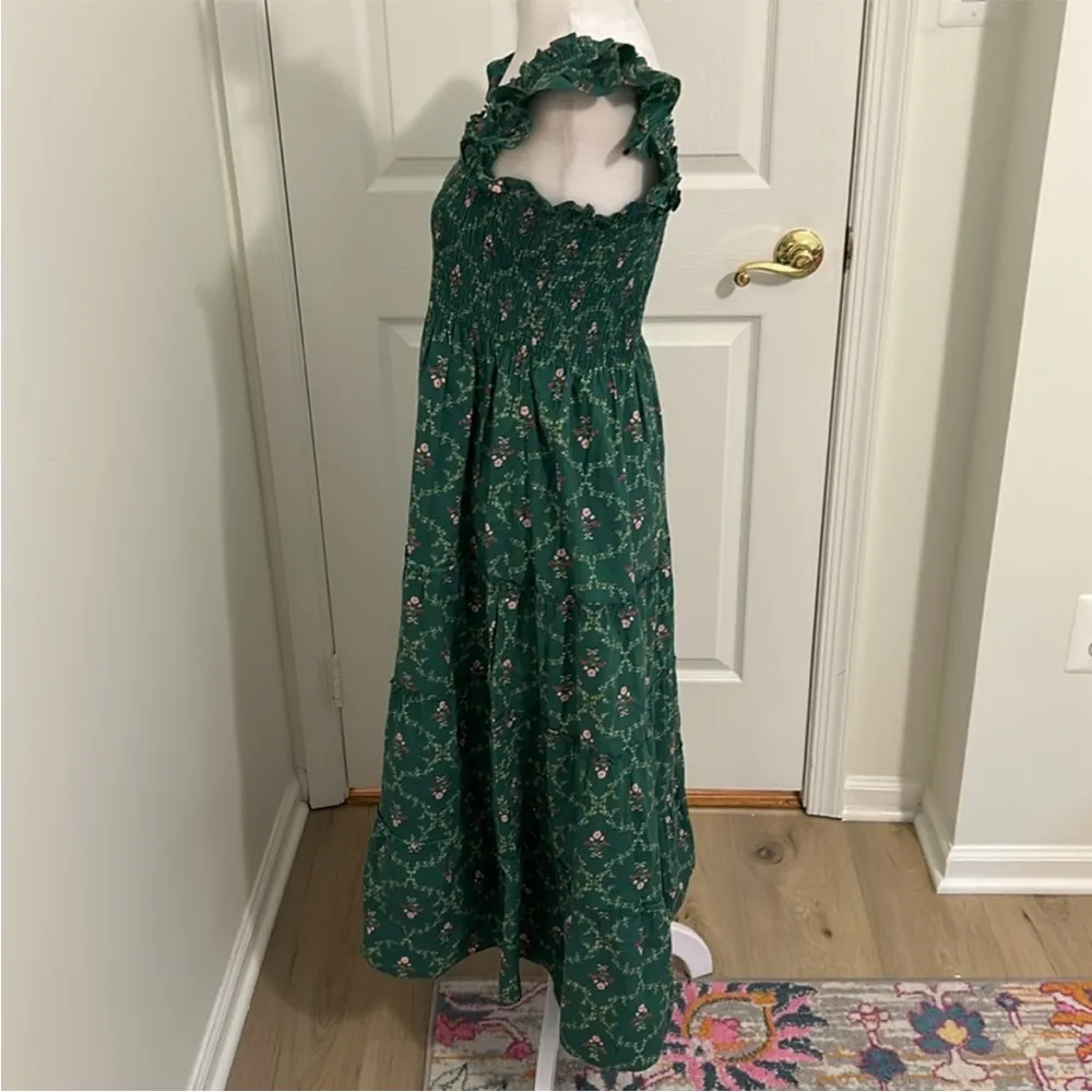 Hill House Ellie Nap Dress in Emerald Trellis Floral
Size XS - Image 9