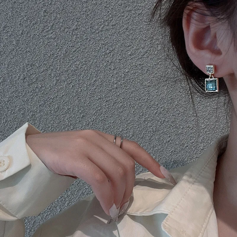 Fashion Elegant Light Green Crystal Dangle Drop Earrings for Women - Image 7