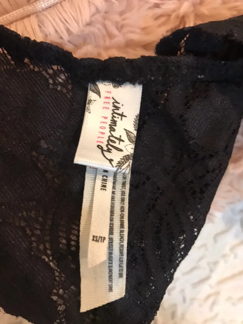 Black Lace Bralette - Image 5