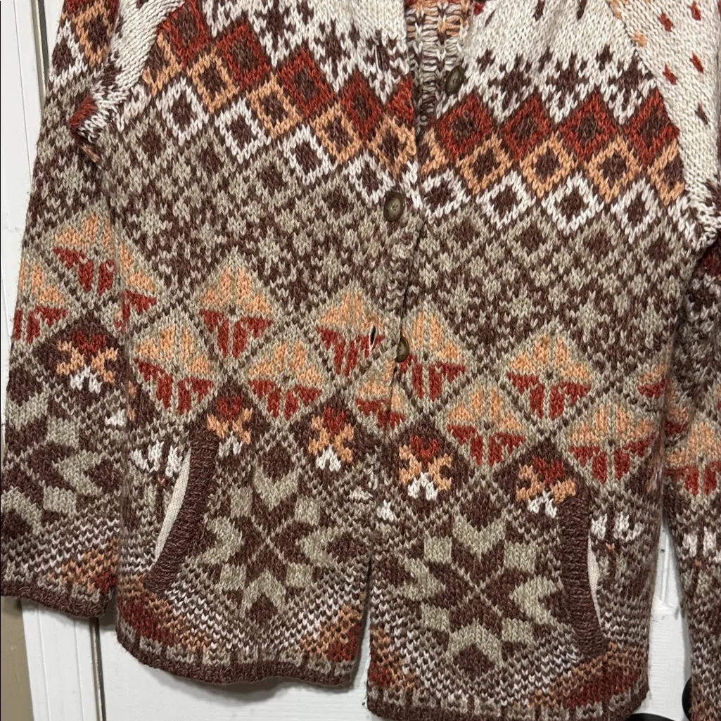 Cozy Multicolor Knit Cardigan - Image 4
