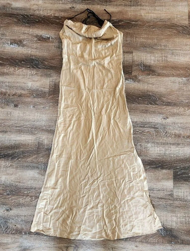 Weekend Stories Gabrielle Midi Dress Small In Champagne Satin NWT Sleeveless - Image 3