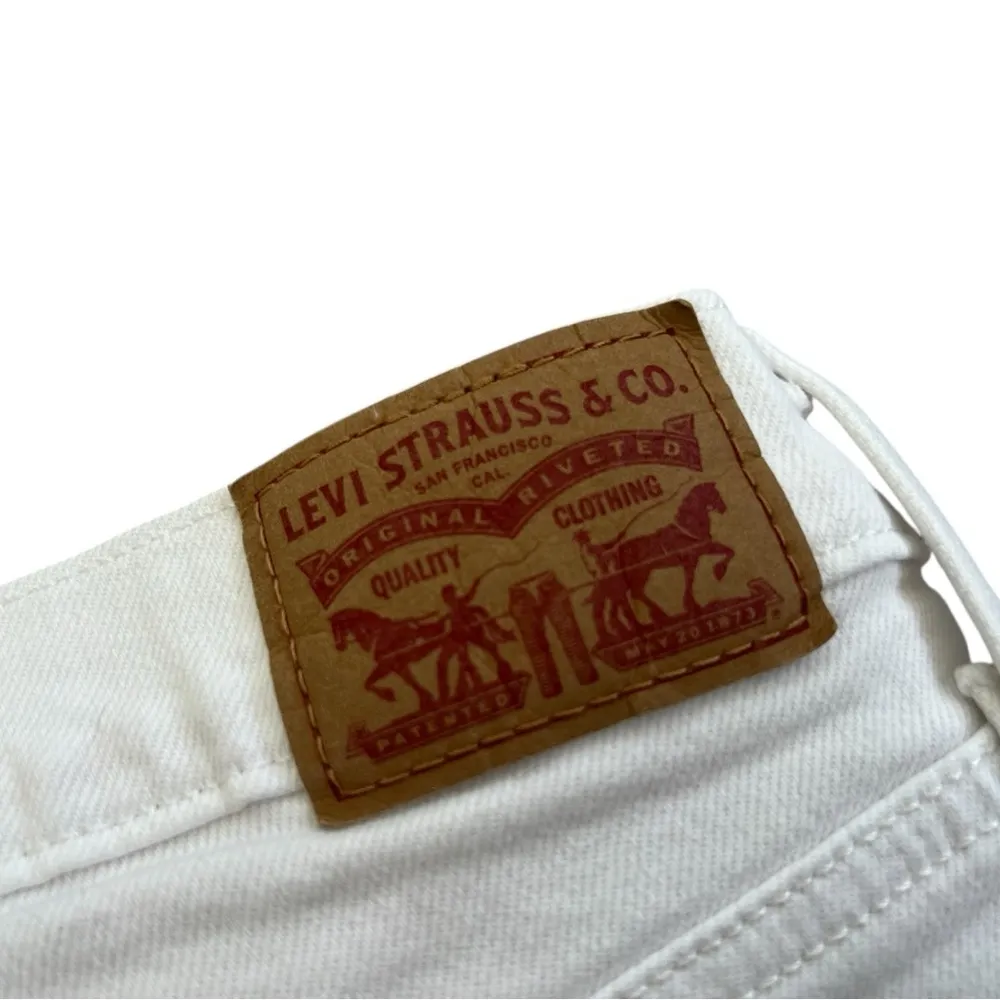 Levi White Distressed Denim Shorts - Image 6