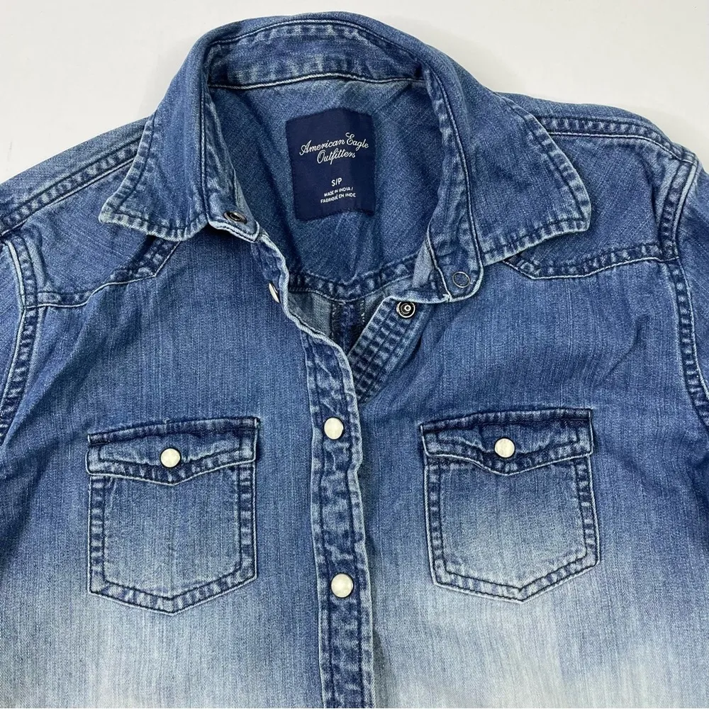 American Eagle AEO Bleached Denim Button Up Shacket - Image 3