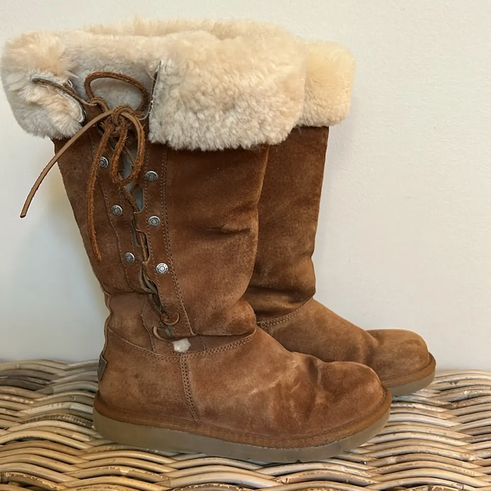 UGG Australia Upside Womens Size 5 Brown Suede Sheepskin Lace up BOOTS - Image 4