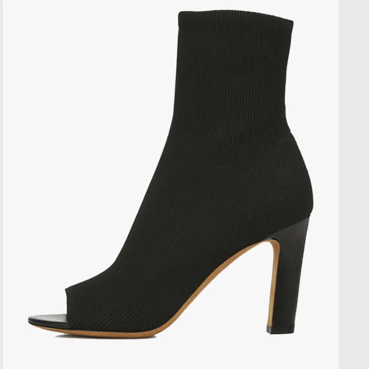 VINCE EZRA 11 open toe bootie 7 $265 - Image 11