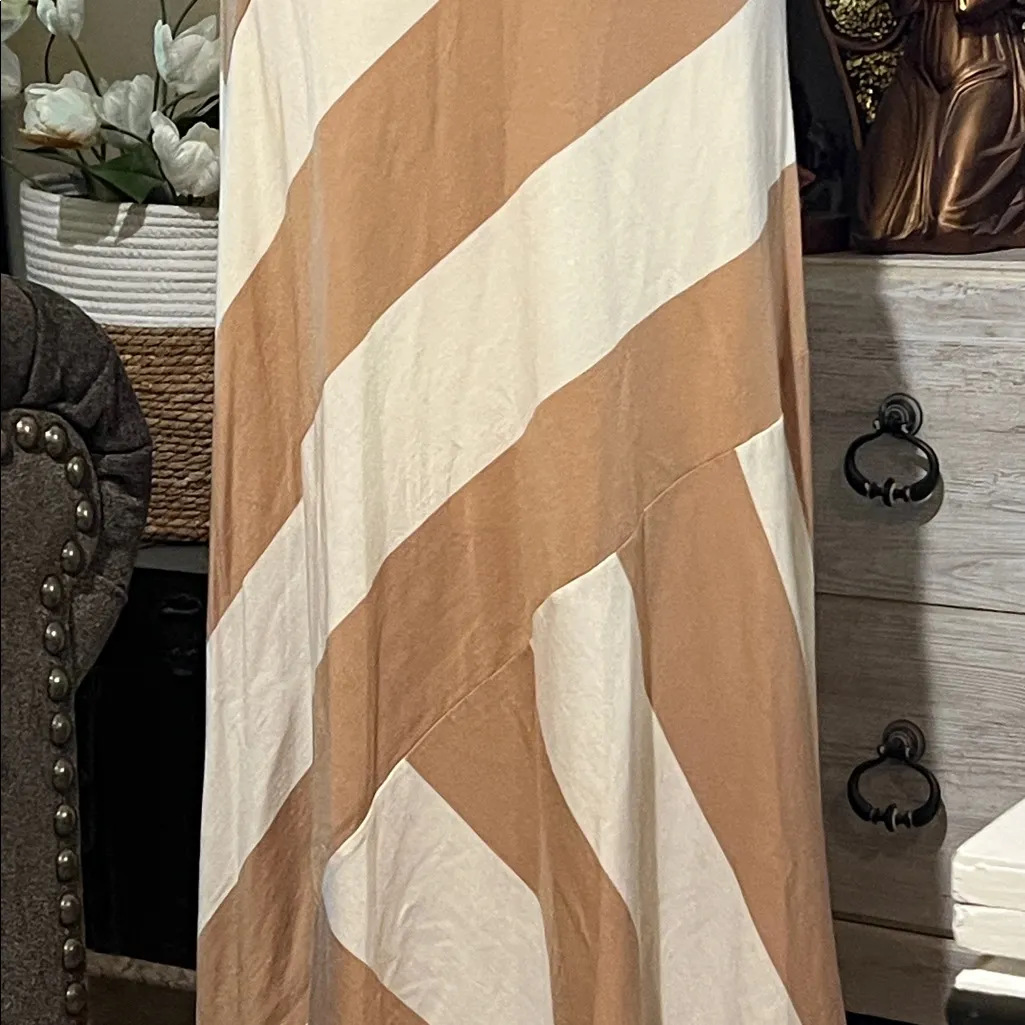 Soft Surrounding thick striped skirt size Medium - Image 4