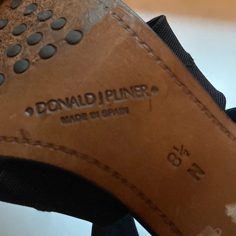 Donald J. Pliner Triple Strap Heeled Sandals Knotted Heels Strappy Heels Sandals Size 8.5 - Image 7