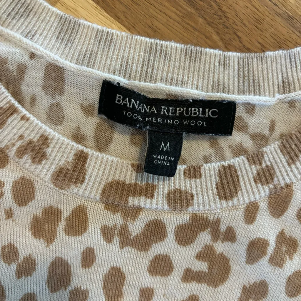 Banana Republic Cream Leopard Print Wool Sweater M - Image 7
