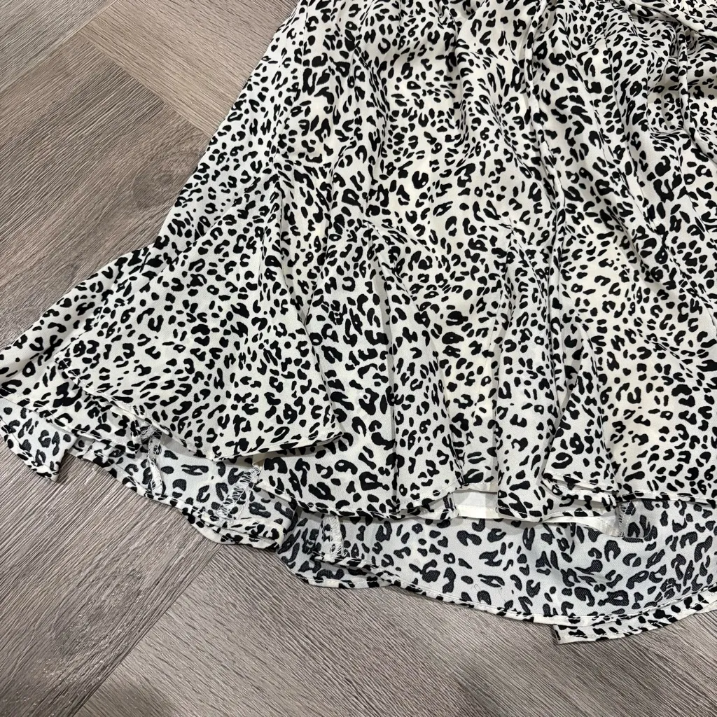 Sugar Lips Leopard Print Drawstring Flowy Romper Women’s Size M - Image 3