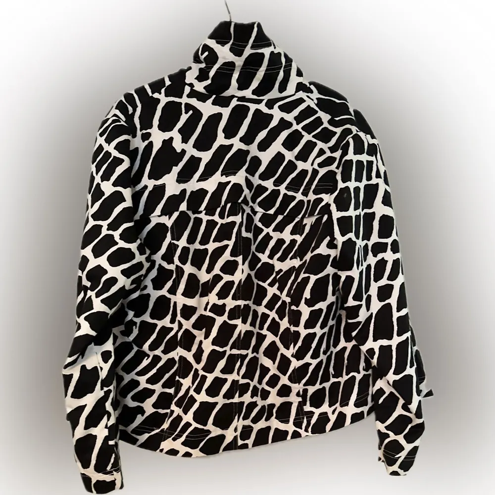 - - Studio Works Giraffe print jacket Size  1X - Image 11