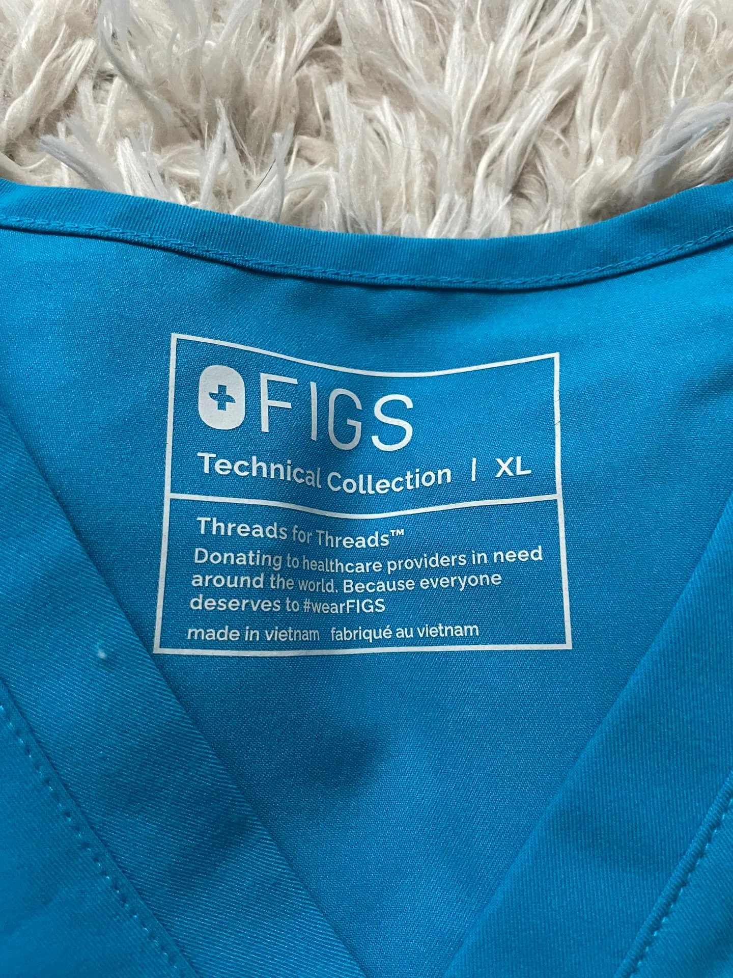 Catarina Scrub Top And Zamora Jogger Scrub Pants - Image 3