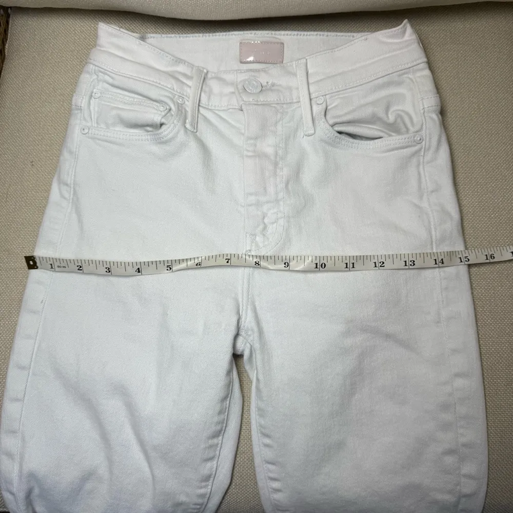 MOTHER denim The Weekender Fray Flare Jeans - Image 13