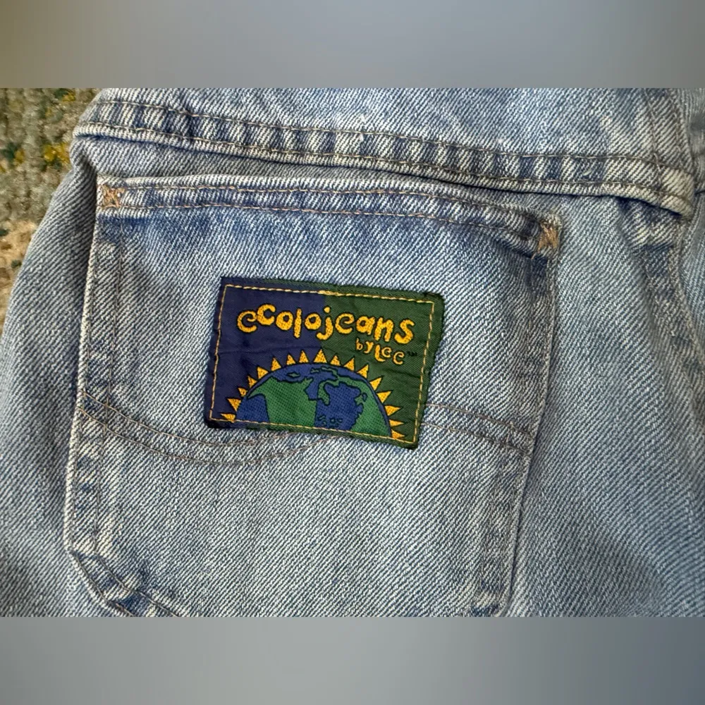 Vintage Ecolojeans by Lee long denim jean shorts, size 14 regular Blue - Image 3