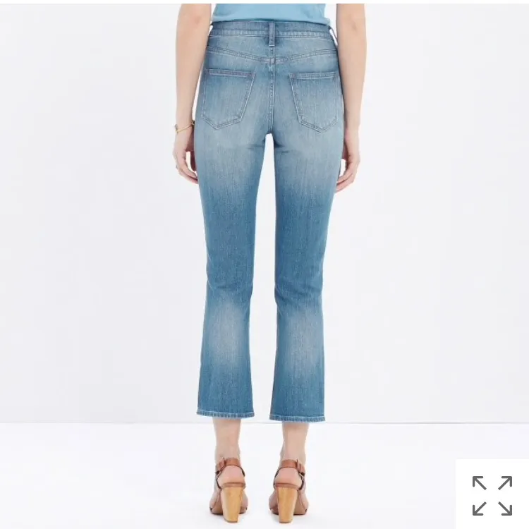 Madewell kick out crop jeans in thom wash - Image 3