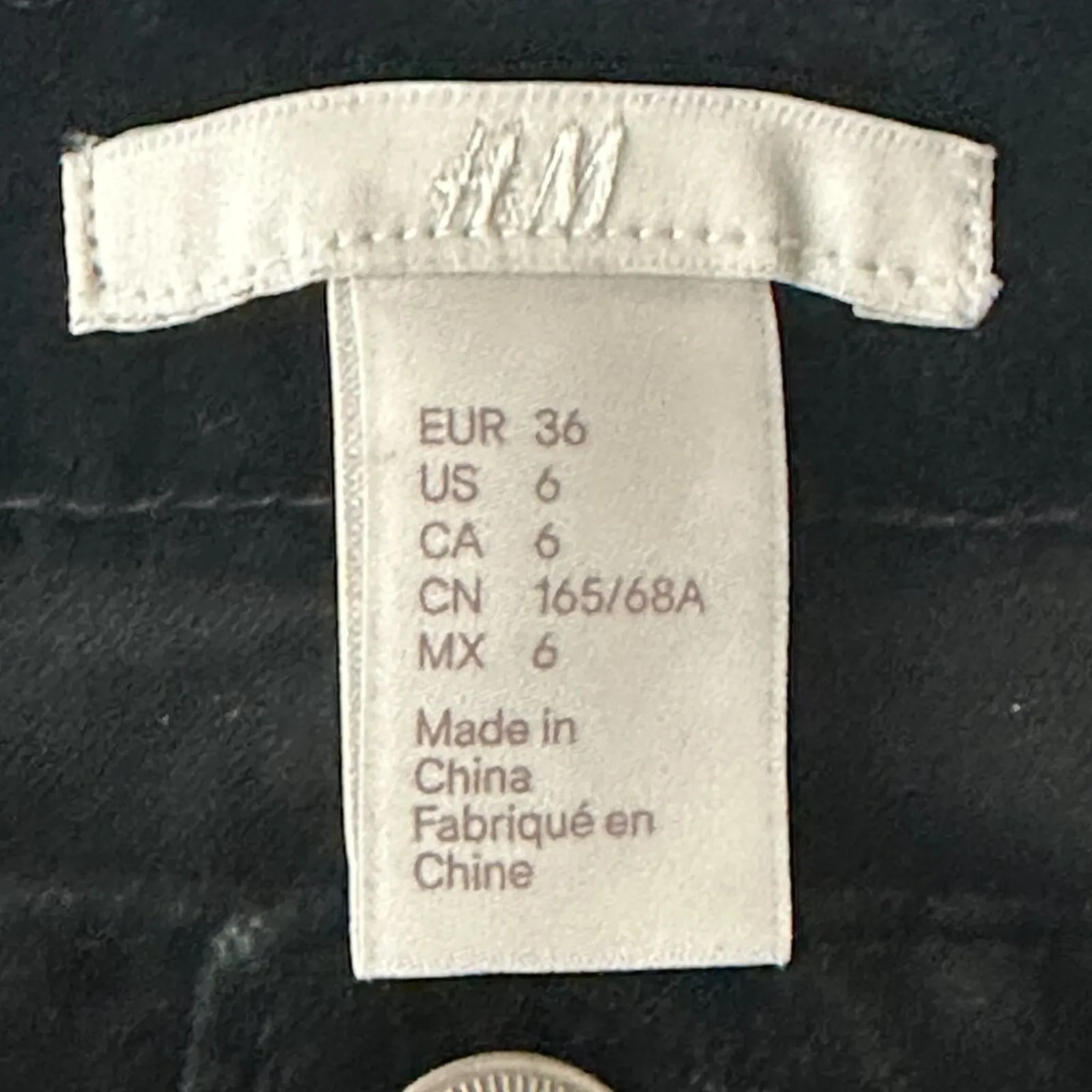 H&M Mini Skirt Womens 6 Black A-Line Velvet Fall Core Y2K Preppy Dark Academia - Image 3