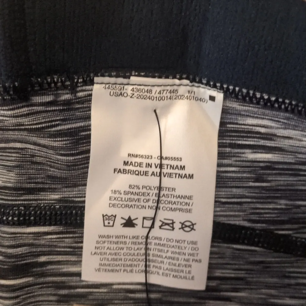 Nike pro Dri fit tight fit shorts size medium - Image 3