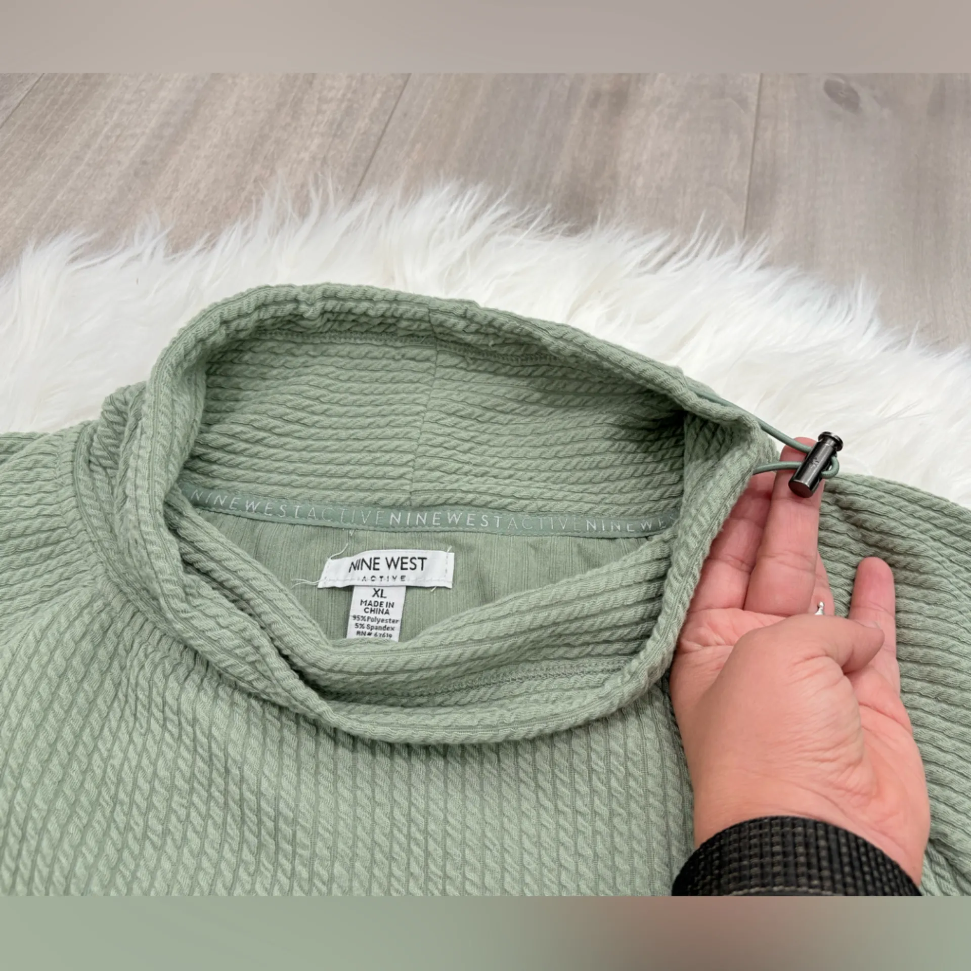 Nine West Sage Green Waffle Knit Hoodie Size XL - Image 5
