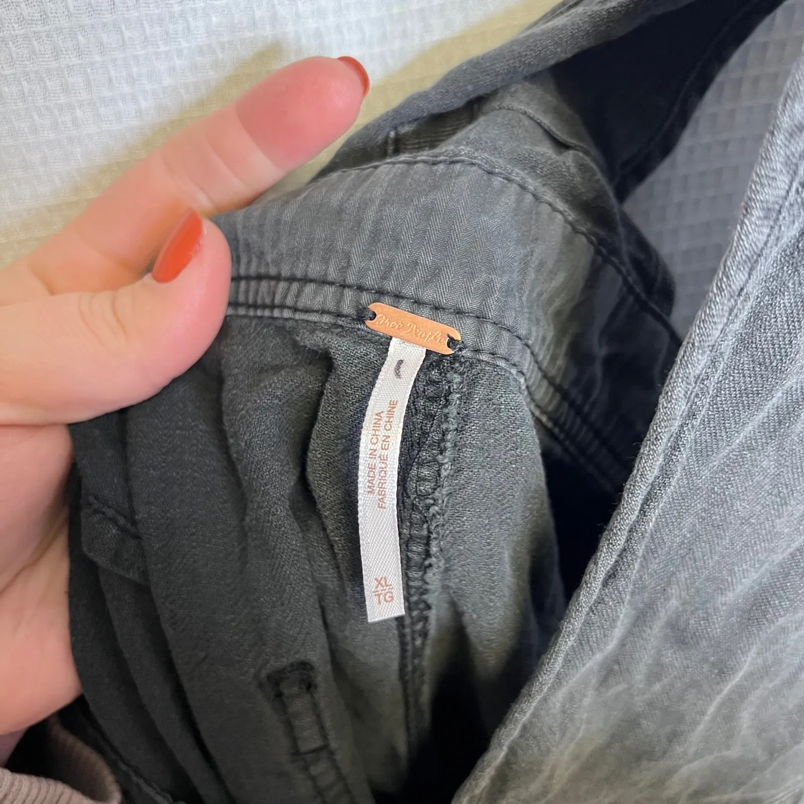 Free People Black Linen Blend Shortalls Overalls Women's XL NWOT - Image 9