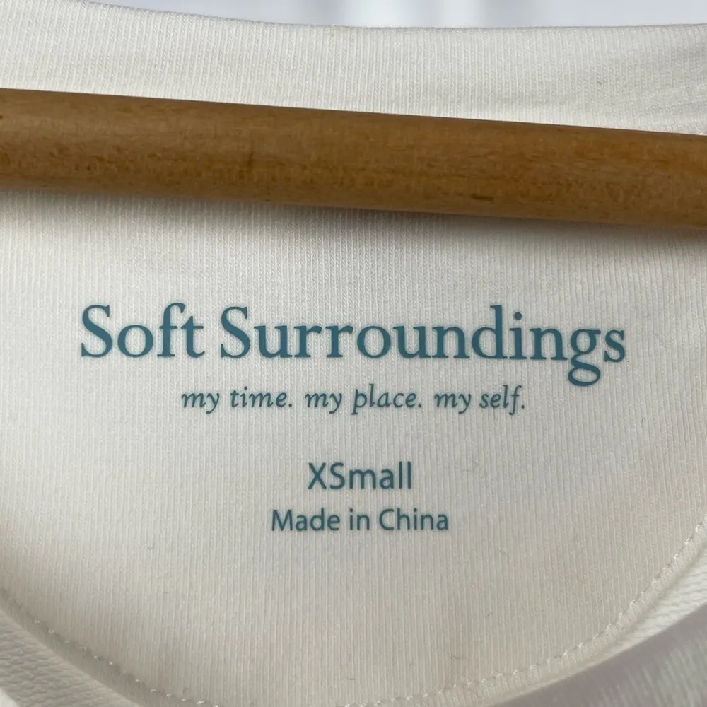 Soft Surroundings Cold Shoulder Long Sleeve Tunic Top in White‎ Size Extra Small - Image 2