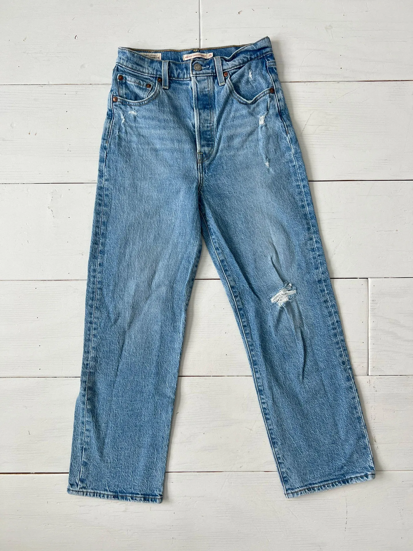 Levi’s Ribcage Straight Ankle Jeans 25 - Image 2