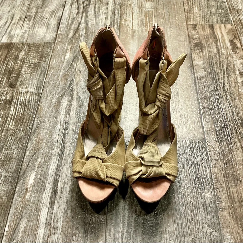 RACHEL Rachel Roy Tan and Pink Wedge Sandals Size 7 - Image 6