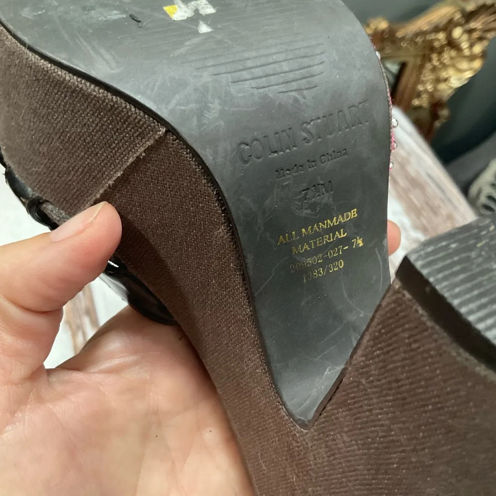 COLIN STUART EMBROIDERED FLORAL WITH BEADS PLATFORM HEELS - Image 10