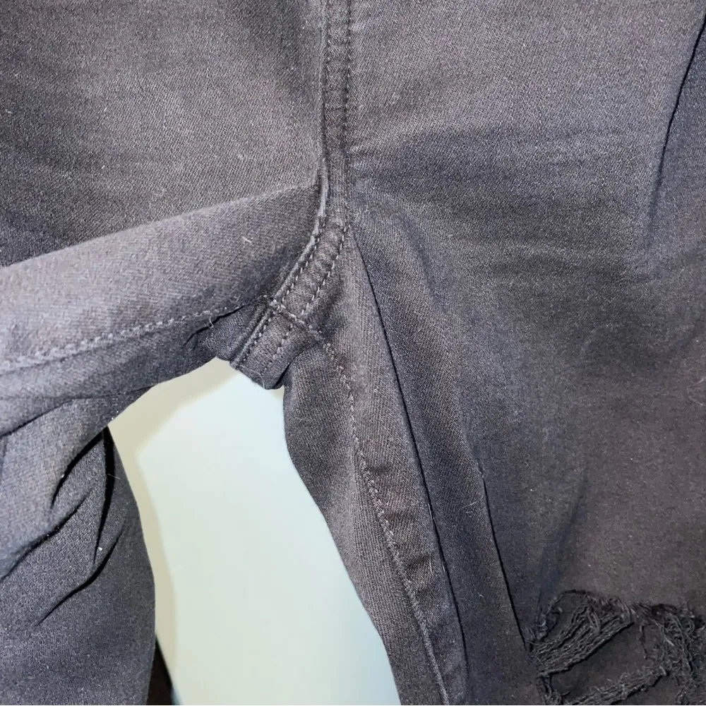 American Eagle Curvy Hi-Rise Jegging with Intentional Distressing Size 4 - Image 9