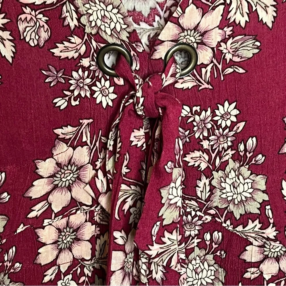 American Eagle Sz S Red & Tan Floral Dress Tie & Cutout Front Long Sleeves - Image 4