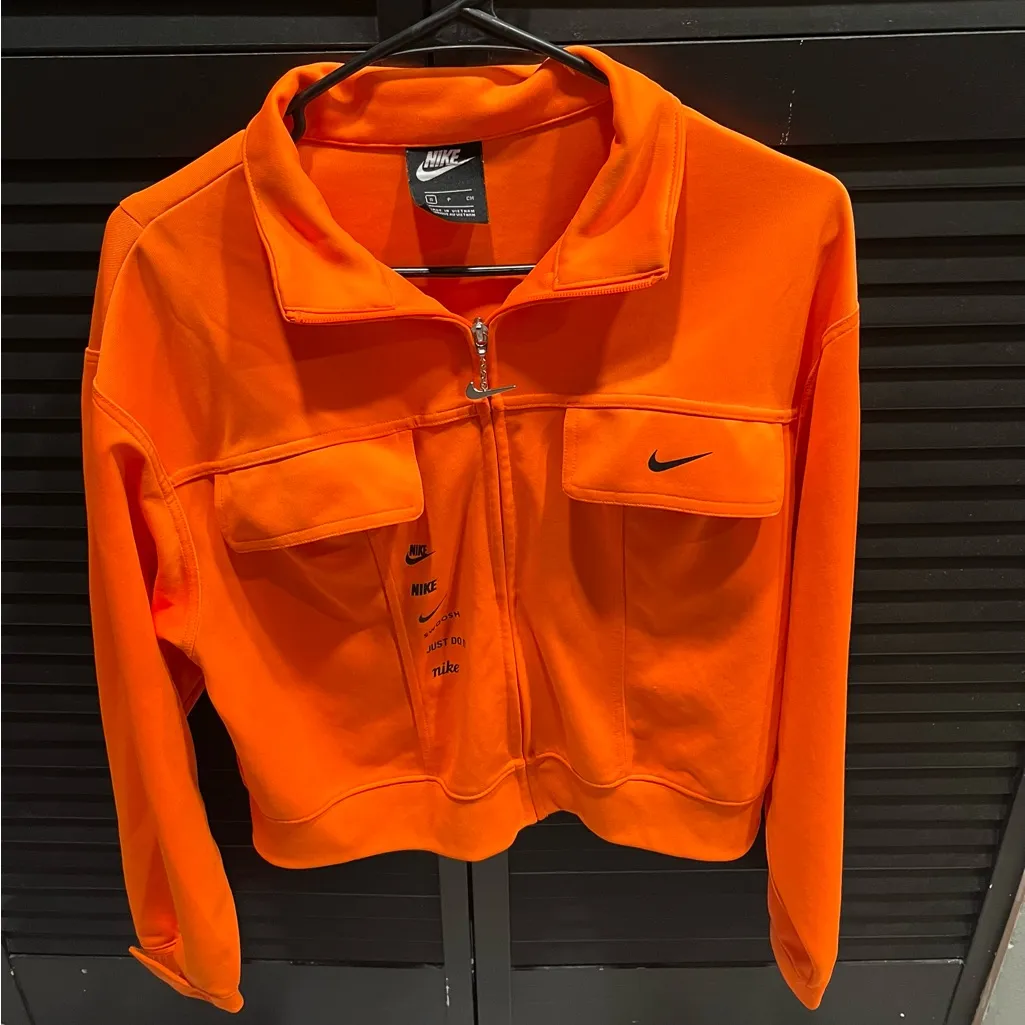 NWOT Nike Women's Vibrant Orange Bomber Jacket - Image 4
