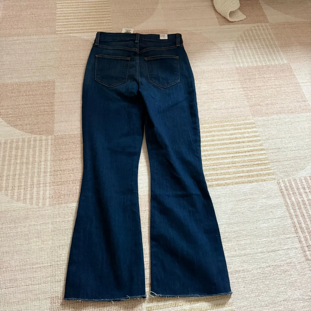 Frank & Eileen Killian Crop Flare Jeans in Medium Wash Size 25 NWT - Image 9