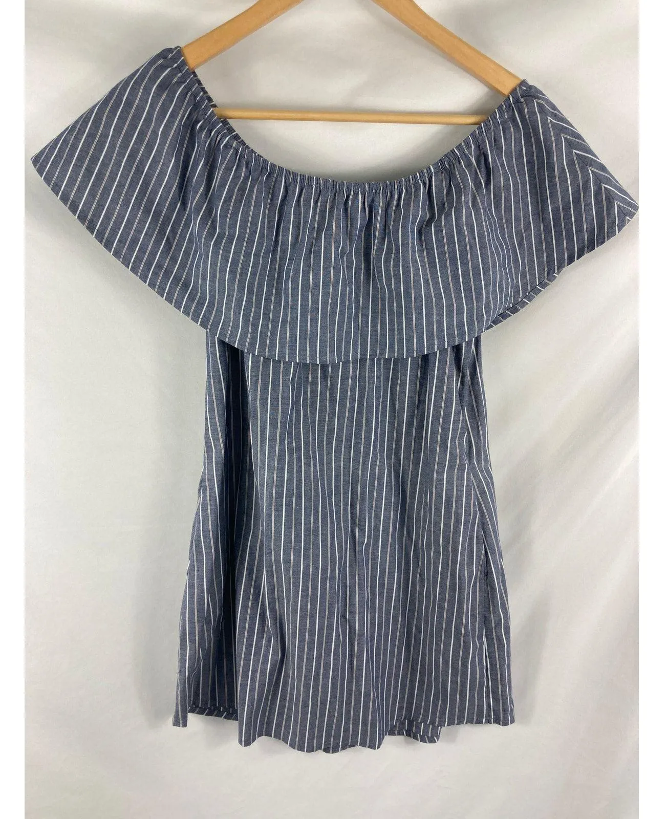 NWT Socialite Womans Stripe Off Shoulder Dress Blue White Size XS - Image 4