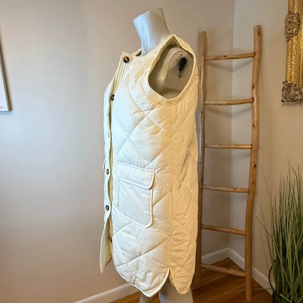 Top It Off Quilted Long Button Up Stadium Style Sleeveless Vest M/L Ivory NWT Size M - Image 4