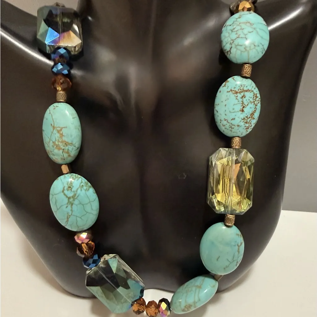 Boho Turquoise Colored Howlite Crystal Toggle Clasp Statement Necklace Blue - Image 3