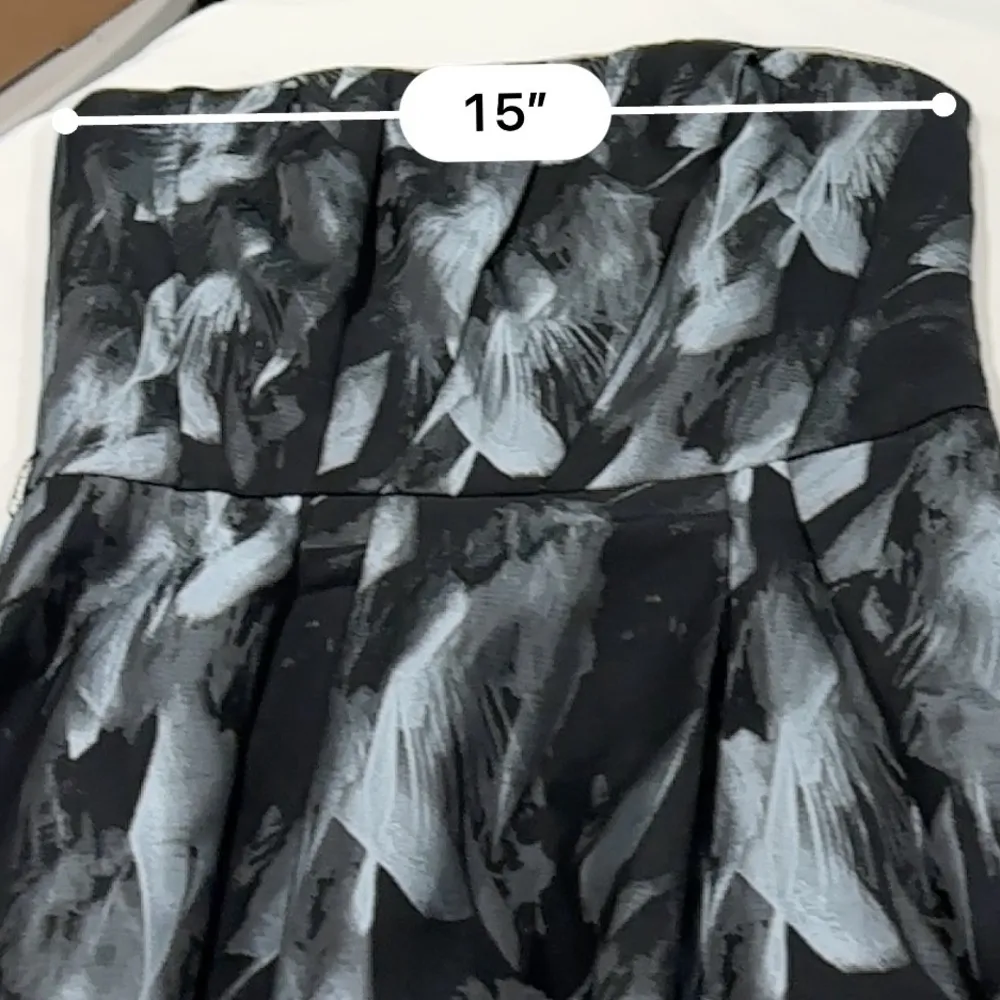 WHBM Strapless Feather Print black and white Dress size 4 - Image 6