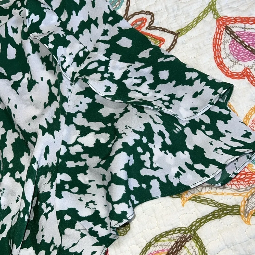 LANE BRYANT size 26 wing v-neck ruffle blouse short sleeve breathable crepe top - Image 10