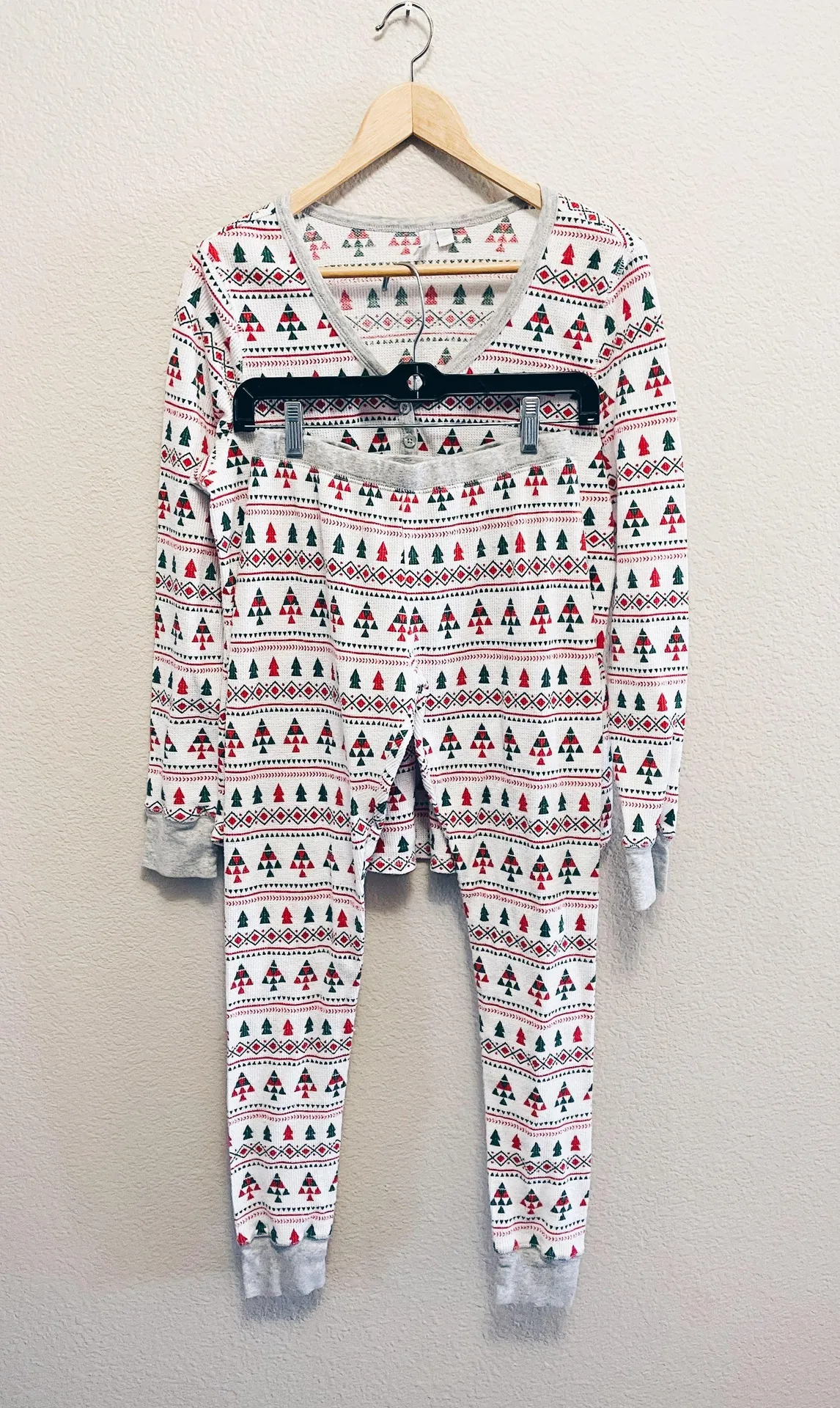 Nordstrom 2 Piece Christmas PJ Set - Image 2