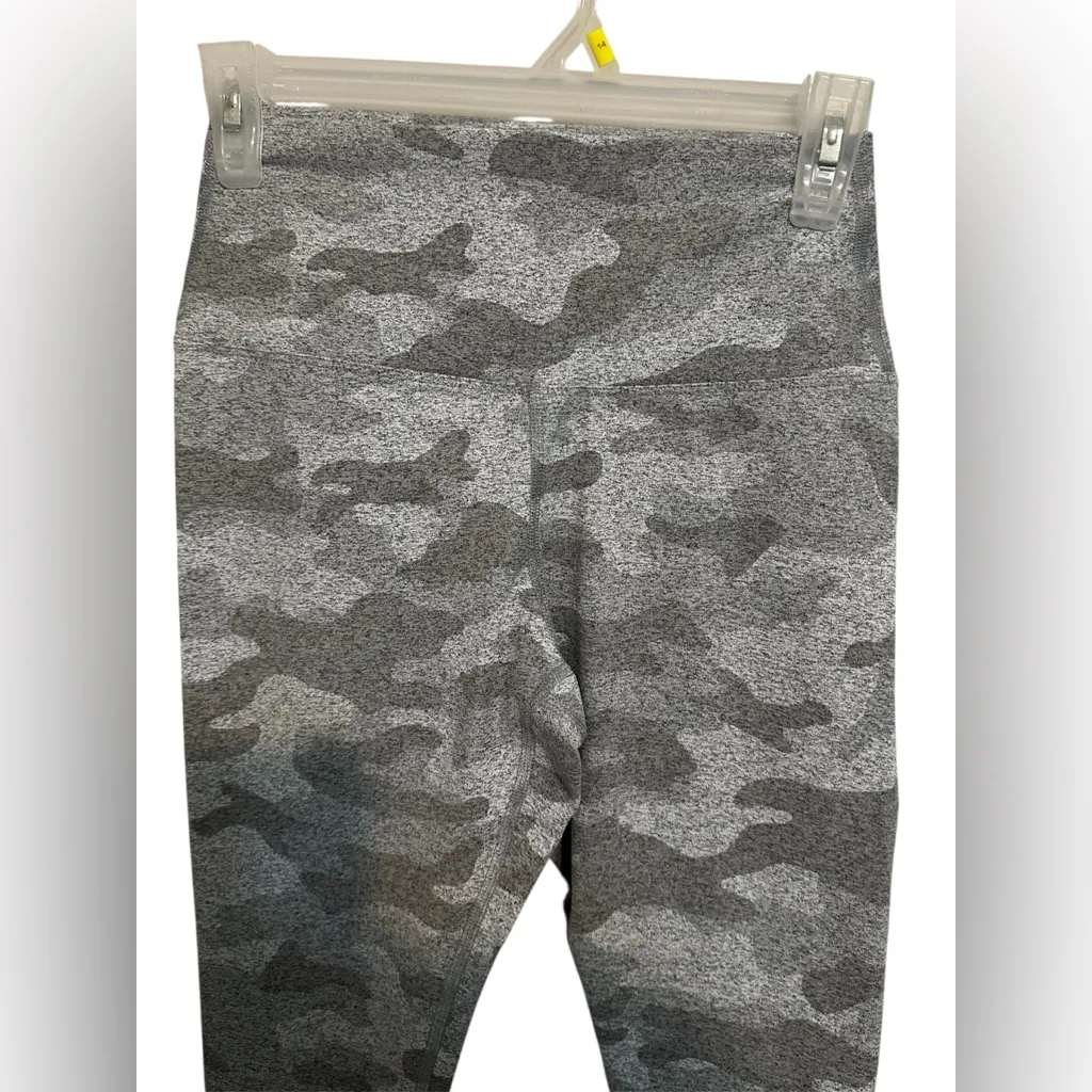 No bull grey Camo leggings NWOT - Image 3