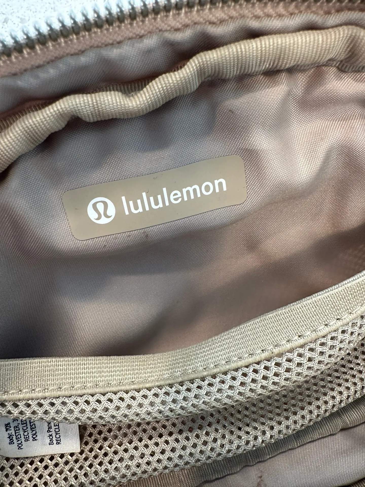 Everywhere Fleece Belt Bag - Image 2