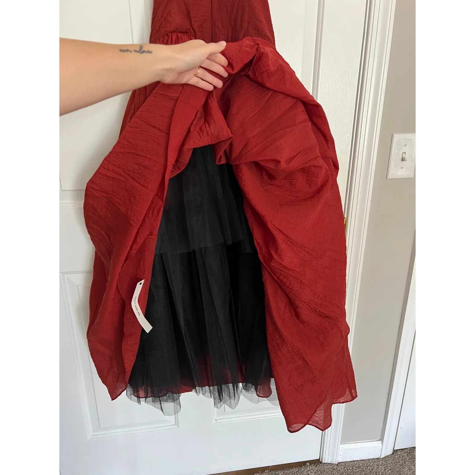 NWT Reformation Rosy Dress in Rusty Red Size 6 Wedding Guest Black Tie - Image 8