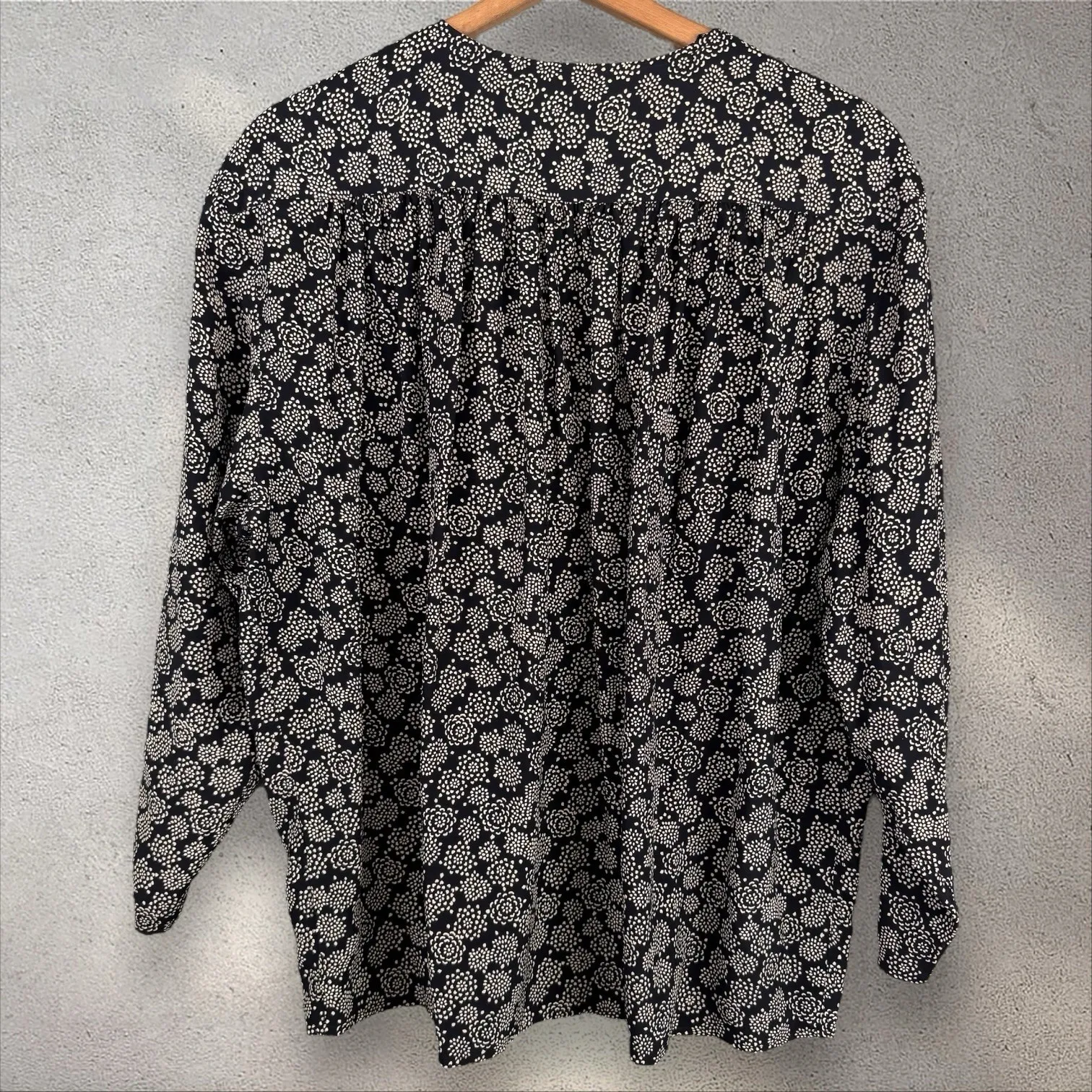 Giorgio Armani Vtg  Silk Floral Button Down‎ Peasant Oversized Blouse Sz US 8 - Image 5