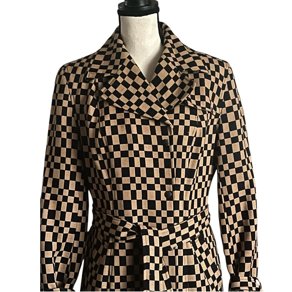 Bebe 100% Virgin Wool Checkered Belted Trench Coat. SZ. M. - Image 3