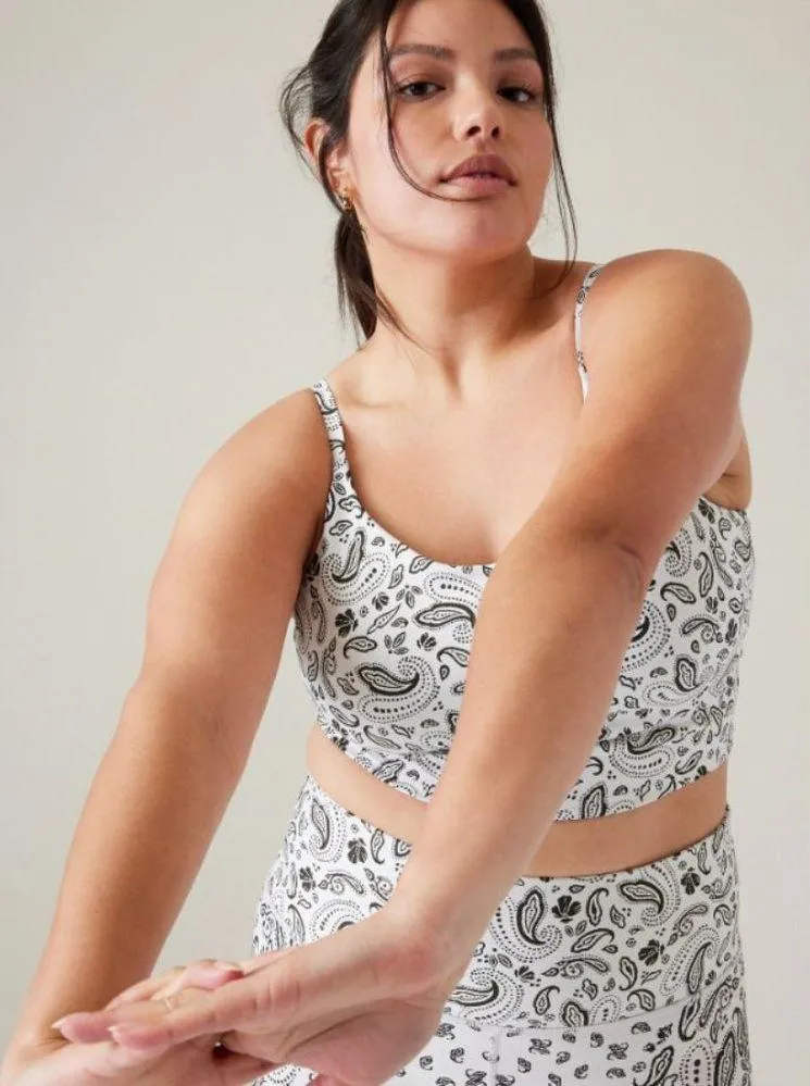 New ATHLETA XL Elation V-Neck Crop Women’s Paisley White Black X-Large A-C Cups - Image 3