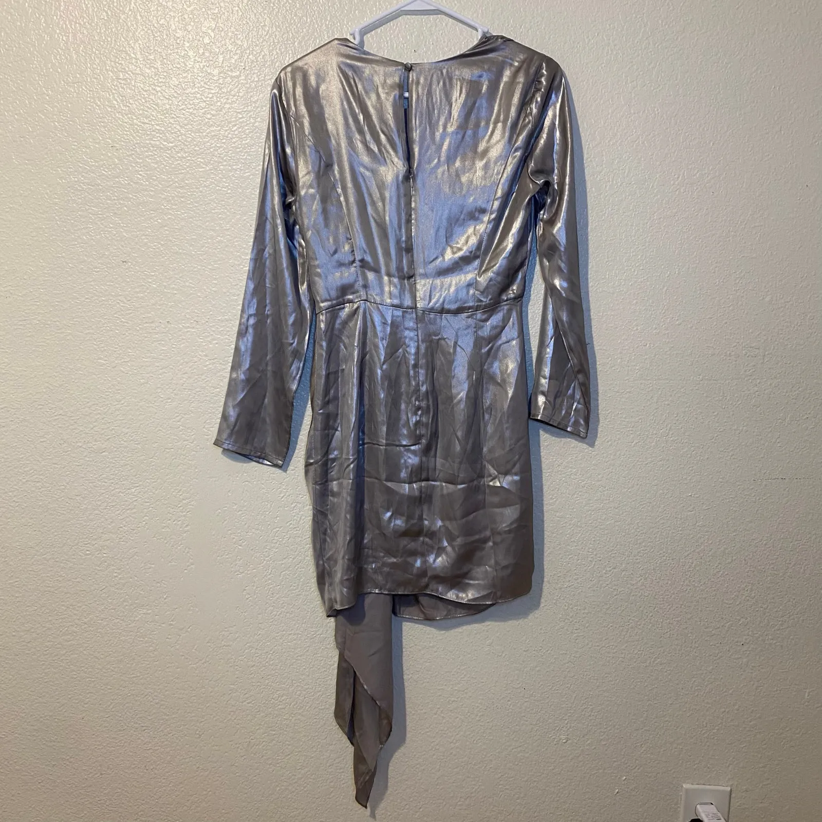 Bardot Shimmer Dress Metallic Long Sleeved Sparkly Mini Party Dress Size 4 NWT - Image 6