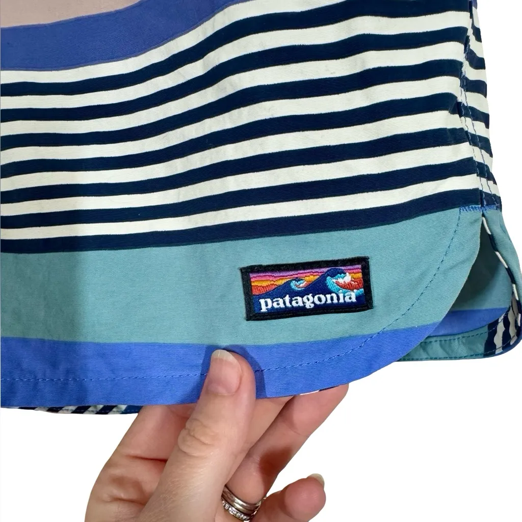 Patagonia Women's Wavefarer Boardshorts - 5" in Fitz Stripe Small: Float Blue - Image 3