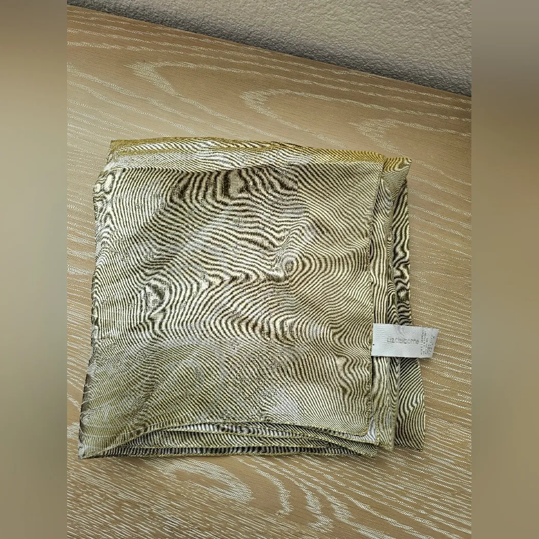 Liz Claiborne Vintage Gold Sheen Flower Paisley Wide Neck Scarf Wrap - Image 5