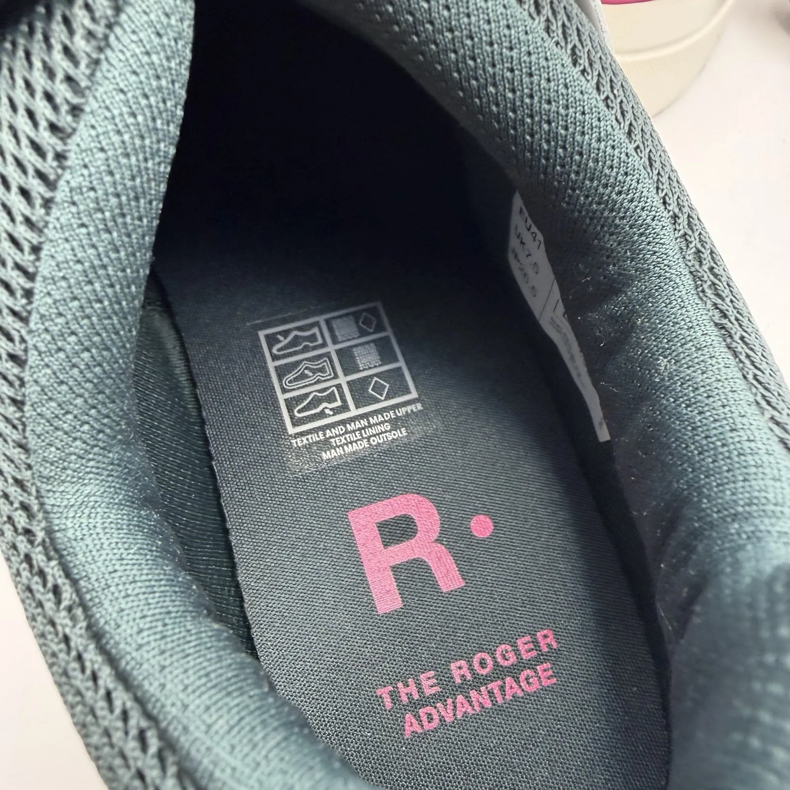 On Cloud The Roger Advantage Ivory Pink Sneaker 3WD10652923 Women's Size 7 White - Image 8