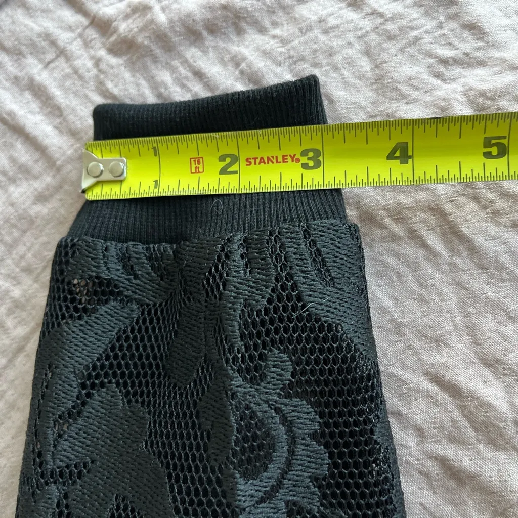 Never worn: Women's black lace bomber Jacket size XL - Image 9